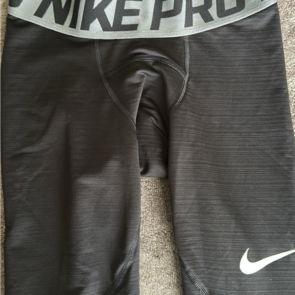 Nike Pro Black Leggings for Men small for training